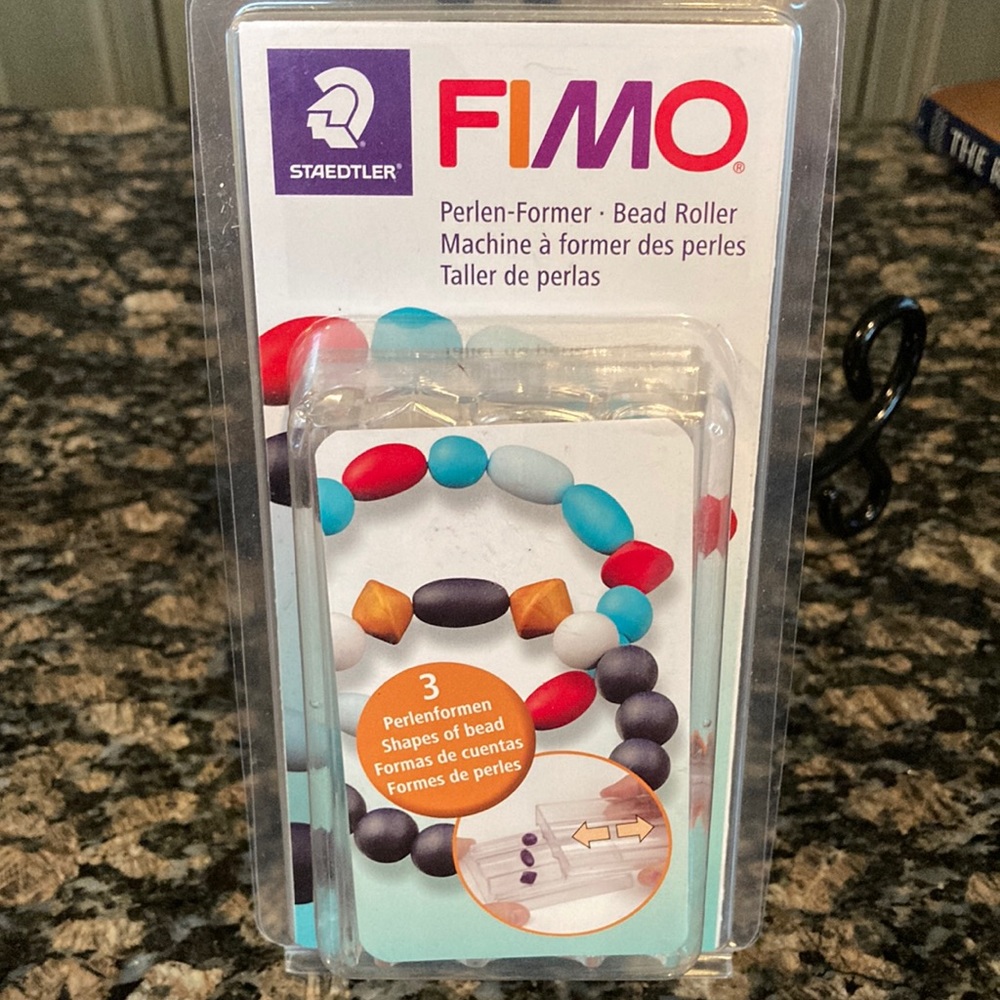 STAEDTLER FIMO PERLEN-FORMER BEAD ROLLER AND BEAD FORMER MACHINE 3 DESINGS NWT